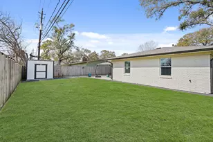 5009 Libbey Ln, Houston, TX 77092 - Photo 25