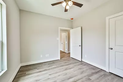 440 Ave B, La Marque, TX 77568 - Photo 17