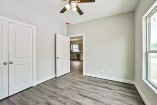 440 Ave B, La Marque, TX 77568 - Photo 25