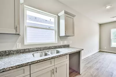 440 Ave B, La Marque, TX 77568 - Photo 7