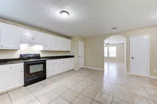 605 Center St, Pasadena, TX 77506 - Photo 13