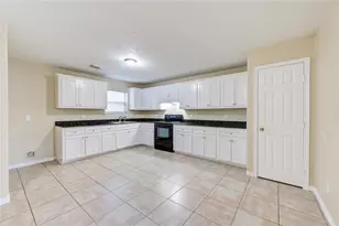 605 Center St, Pasadena, TX 77506 - Photo 5