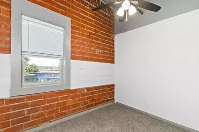 612 W Texas Avenue #204, Baytown, TX 77520 - Photo 5