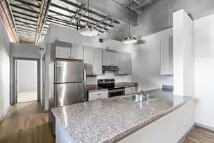 612 W Texas Ave, Baytown, TX 77520 - Photo 3