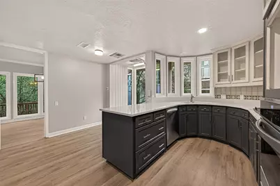 94 Sugarberry Circle, Houston, TX 77024 - Photo 13