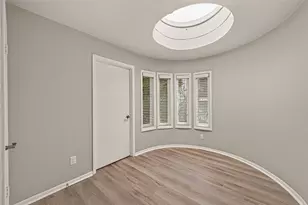 94 Sugar Berry Cir, Houston, TX 77024 - Photo 33