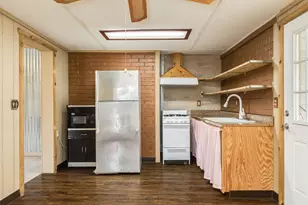 400 Pecan Estates Rd, Angleton, TX 77515 - Photo 17