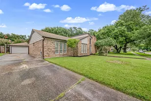 14915 Sun Harbor Dr, Houston, TX 77062 - Photo 9