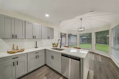 14915 Sun Harbor Drive, Houston, TX 77062 - Photo 11