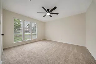 14915 Sun Harbor Dr, Houston, TX 77062 - Photo 17
