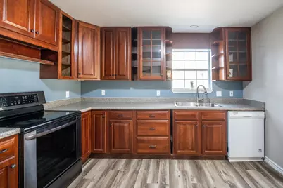 18770 Oakridge Drive, Cleveland, TX 77328 - Photo 11