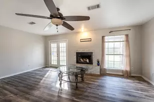 18770 Oakridge Dr, Cleveland, TX 77328 - Photo 7