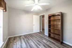 18770 Oakridge Dr, Cleveland, TX 77328 - Photo 15