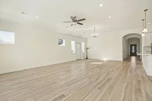 3633 E Meadow Ln, Dickinson, TX 77539 - Photo 17