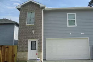 8205 Oak Knoll Ln, Houston, TX 77028 - Photo 1