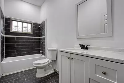 14310 1/2 Unit T Sweeney Road, Houston, TX 77060 - Photo 11