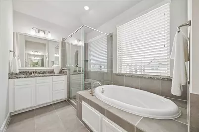 1704 Oak Leaf Pass Drive, Houston, TX 77055 - Photo 27