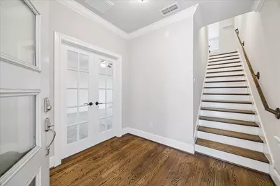 1704 Oak Leaf Pass Drive, Houston, TX 77055 - Photo 3