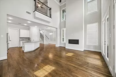 1704 Oak Leaf Pass Drive, Houston, TX 77055 - Photo 19