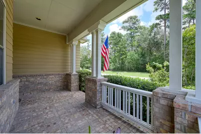 74 W Tapestry Park Circle, The Woodlands, TX 77381 - Photo 3