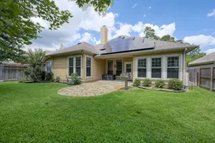 74 W Tapestry Park Cir, The Woodlands, TX 77381 - Photo 33