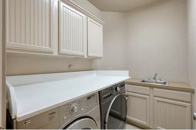 74 W Tapestry Park Circle, The Woodlands, TX 77381 - Photo 37