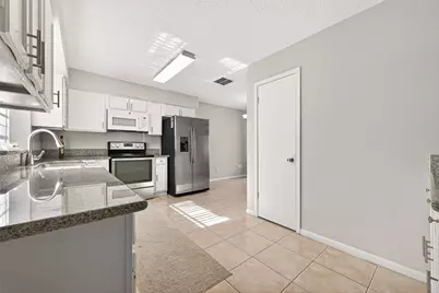 2322 Sunset Trail, Sugar Land, TX 77478 - Photo 11
