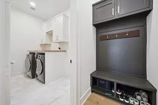 1313 Thornton Rd, Houston, TX 77018 - Photo 19