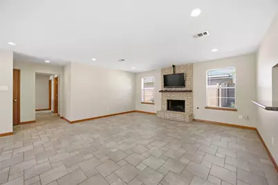10423 Alcott Drive, Houston, TX 77043 - Photo 3