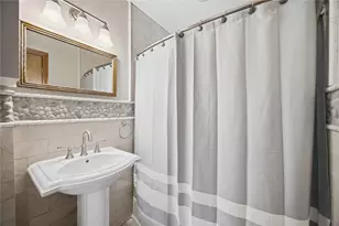 10423 Alcott Dr, Houston, TX 77043 - Photo 7