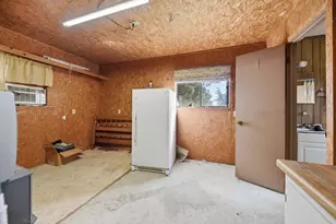 9470 Lake Forest Cir, Brenham, TX 77833 - Photo 23