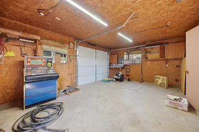 9470 Lake Forest Circle, Brenham, TX 77833 - Photo 23