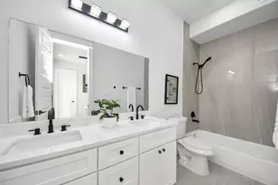 1510 E 31st St, Houston, TX 77022 - Photo 7