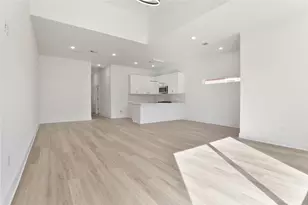 8133 Cabot St, Houston, TX 77078 - Photo 31