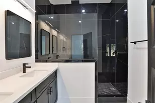 8133 Cabot St, Houston, TX 77078 - Photo 23