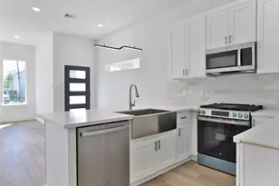 8133 Cabot St, Houston, TX 77078 - Photo 11