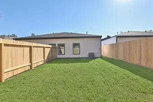 8133 Cabot St, Houston, TX 77078 - Photo 25