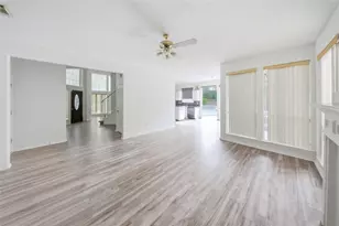 2415 Mills Creek Dr, Kingwood, TX 77339 - Photo 11