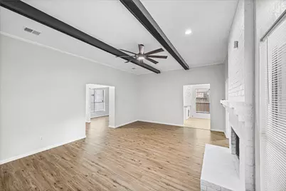 5610 Longforest Drive, Houston, TX 77088 - Photo 9