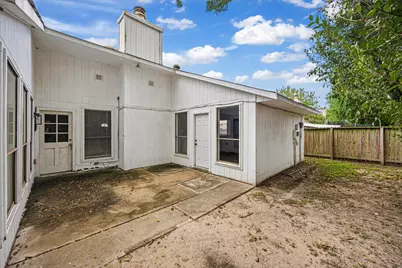 5610 Longforest Drive, Houston, TX 77088 - Photo 27