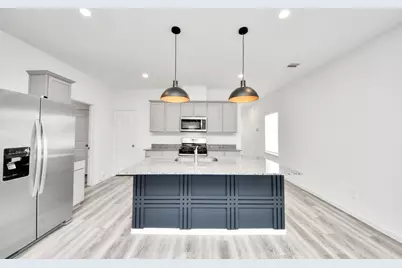 13517 Heritage Meadow Lane, Houston, TX 77047 - Photo 5