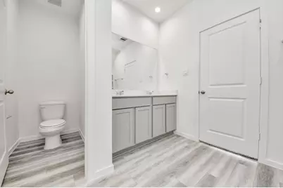 13517 Heritage Meadow Lane, Houston, TX 77047 - Photo 11