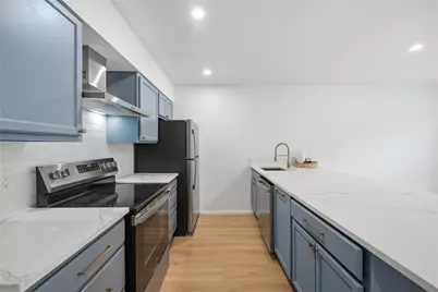 1405 Shadowdale Drive #23, Houston, TX 77043 - Photo 7
