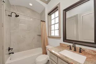 314 W Clay St, Houston, TX 77019 - Photo 23