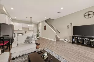 9724 Racine St, Houston, TX 77029 - Photo 11