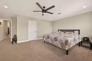 9724 Racine St, Houston, TX 77029 - Photo 13