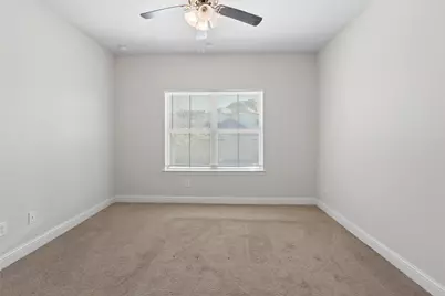 4203 W Bayou Maison Circle, Dickinson, TX 77539 - Photo 13