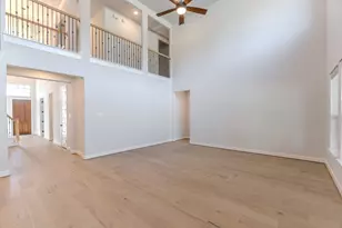 56 Venetia Grove Dr, The Woodlands, TX 77375 - Photo 9
