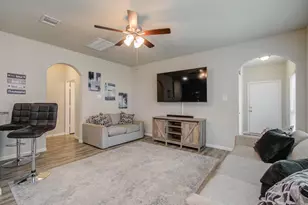 13309 Myrtle Meadows Ln, Houston, TX 77048 - Photo 7