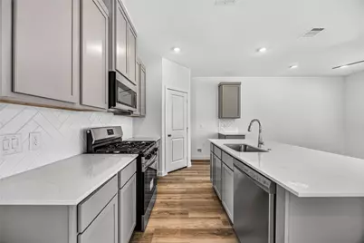 5816 Mansfield Creek Lane, Houston, TX 77091 - Photo 9